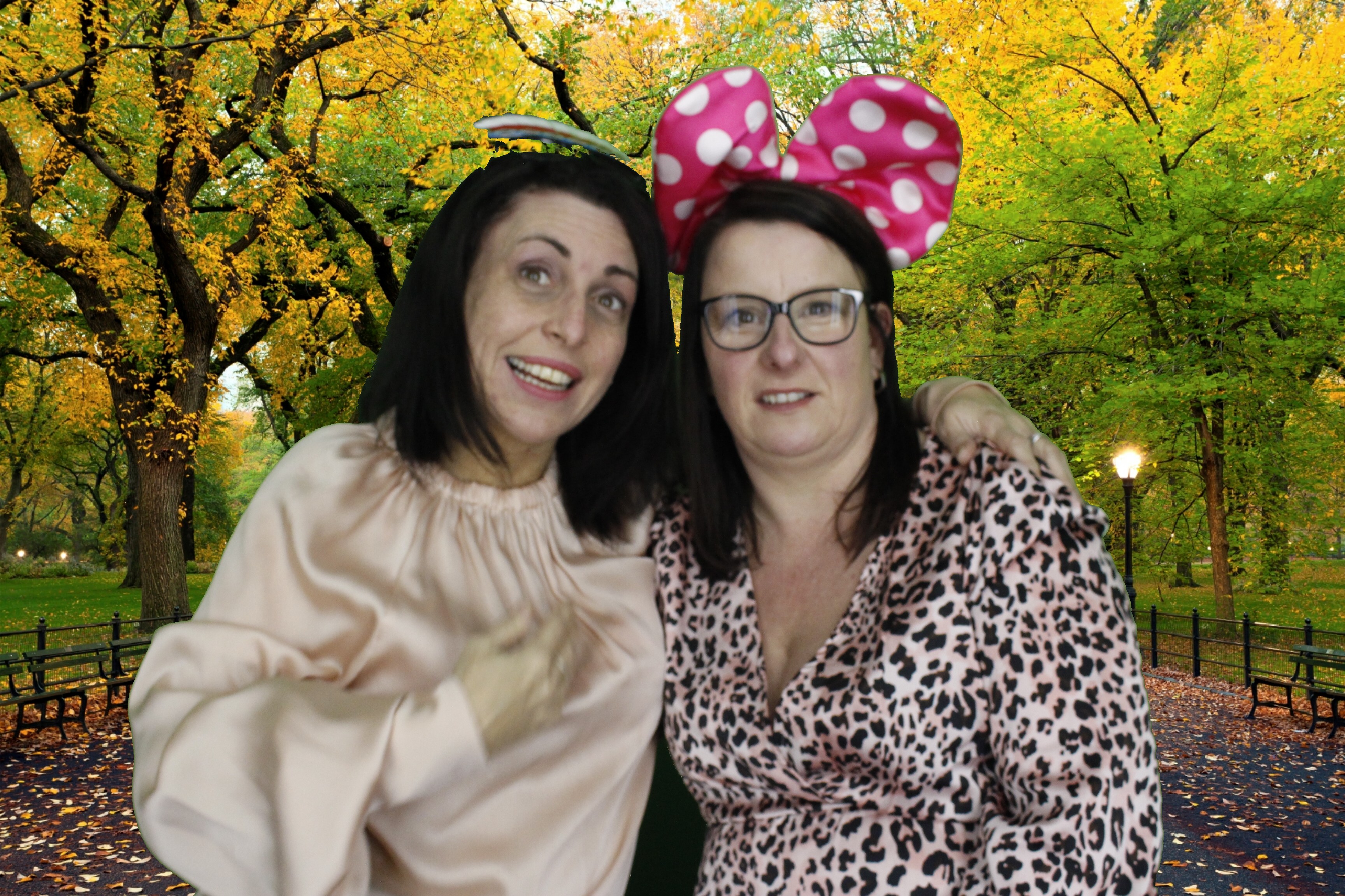 Mr & Mrs Mills | View more photos from the event at gallery.myphotoboothexperience.co.uk/u/MyPhotoBoothExperienceLtd/Mr-Mrs-Mills